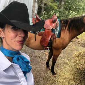 Meet your Posher, Noemie